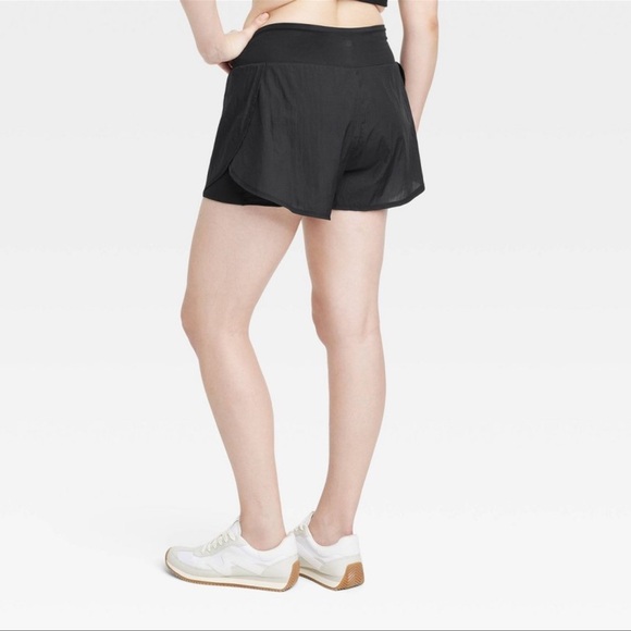 NWT HIGH RISE ALL IN MOTION 2-IN-1 SHORTS - Picture 1 of 8